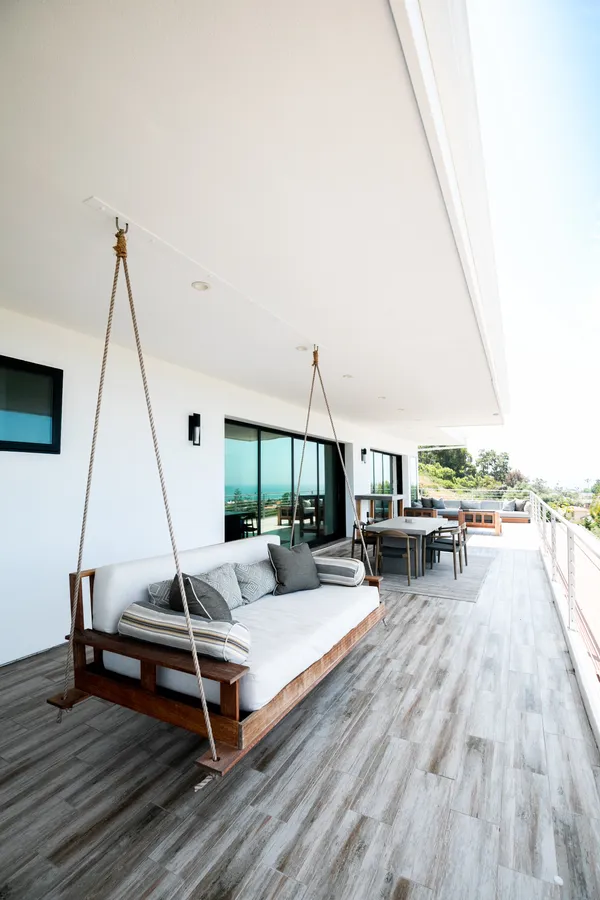 UPPER HERMOSA right 0